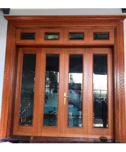 Mẫu cửa đi phòng khách bằng gỗ kết hợp kính 